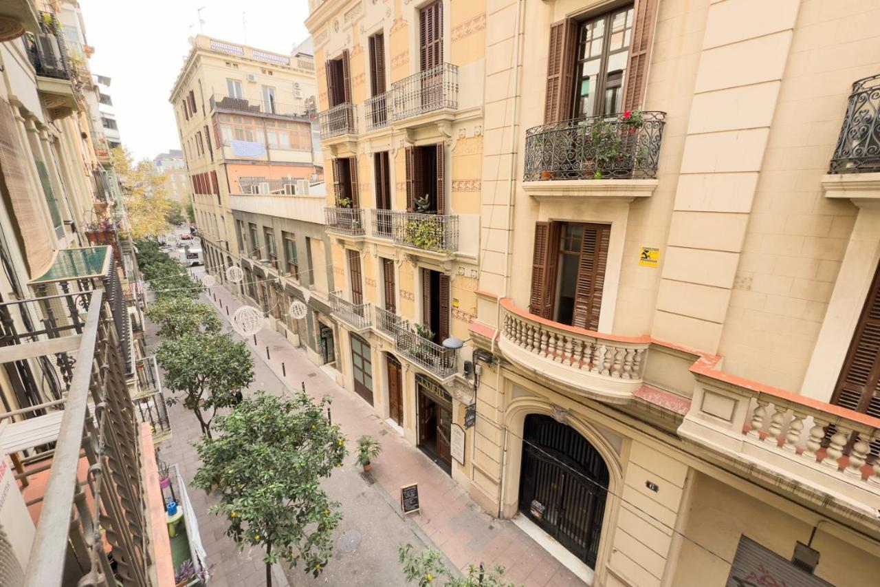 Aparteasy - Gracia Apartments Barcelona Exterior photo